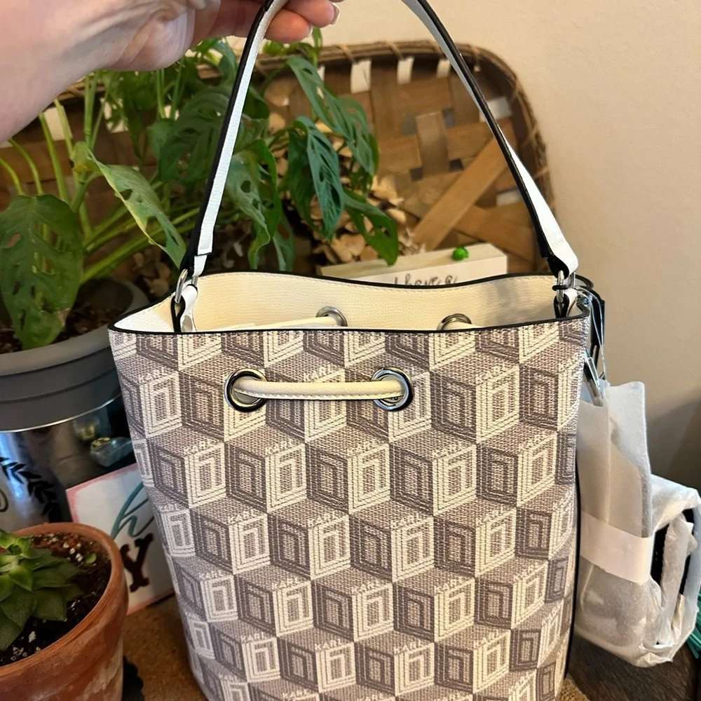 Karl Lagerfeld Paris Adele Crossbody Bucket - Picture 2 of 12
